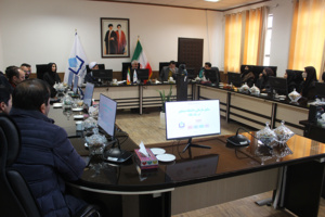 نشست صمیمانه هیأت رئیسه دانشگاه با اعضاء هیأت علمی دانشکده ادبیات و علوم انسانی