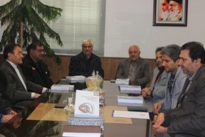 رونمایی از کتاب دکتر سید محمود طالبیان فرهیخته نیشابوری به مناسبت هفته پژوهش، در دانشگاه نیشابور