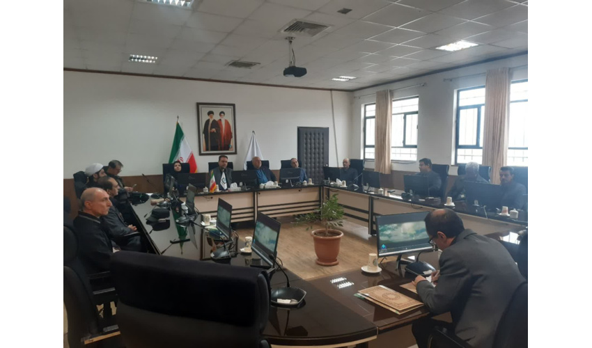 جلسه هم اندیشی روسای دانشگاه های نیشابور با فرماندار جهت بررسی چگونگی پشتیبانی از جبهه جنگ تحمیلی