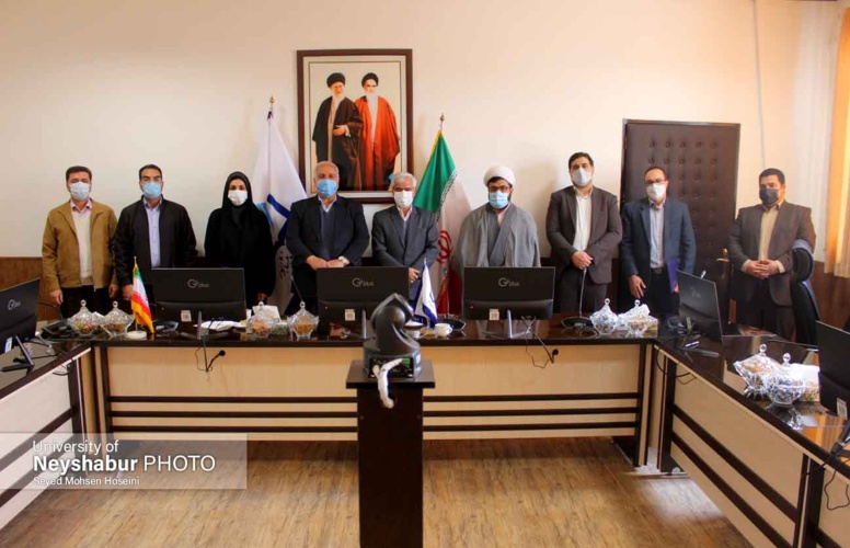 جلسه ی همدلی و هم اندیشی روسای جدید و پیشین دانشگاه نیشابور