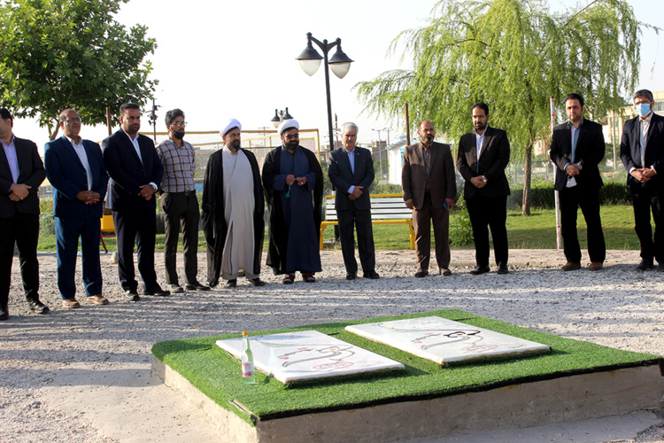 آیین غبارروبی و عطرافشانی مزار شهدای گمنام به مناسبت بزرگداشت مقام شهدای قیام خونین ۱۵ خرداد