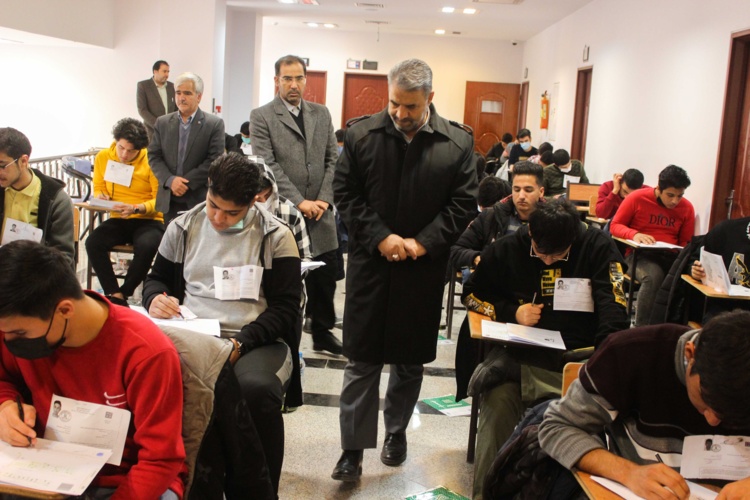 آزمون سراسری ورودی دانشگاه ها و مراکز آموزش عالی کل کشور برای سال ۱۴۰۲ در دانشگاه نیشابور برگزار شد