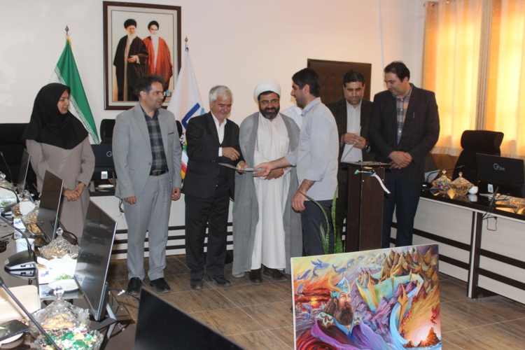 تجلیل ازهمکاران پرتلاش در زمینه مدیریت هزینه های دانشگاه