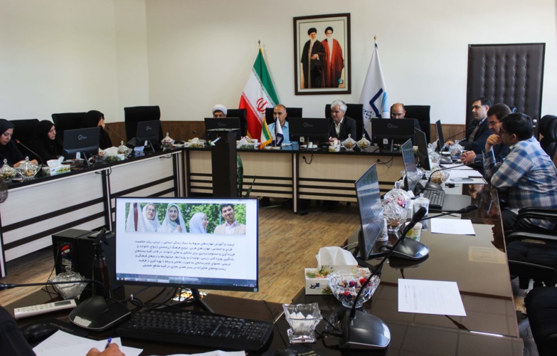 کمیته آموزش و پژوهش ستاد صیانت از جوانی جمعیت شهرستان در دانشگاه نیشابور برگزار شد