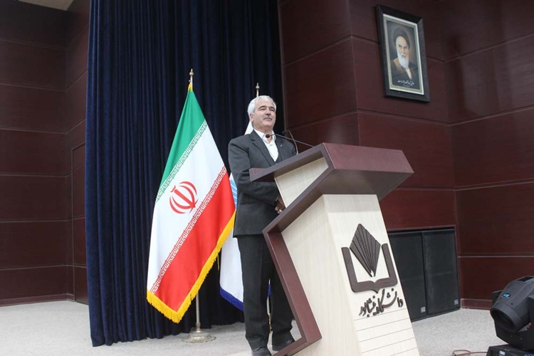 نشست هم اندیشی هیأت رئیسه دانشگاه با اعضاء هیئت علمی و کارکنان