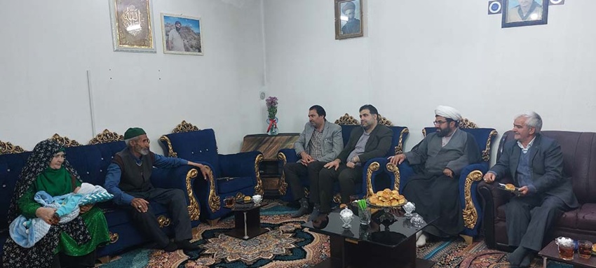 دیدار رئیس دانشگاه با خانواده شهدا و ایثارگران به مناسبت گرامی‌داشت هفته دفاع مقدس