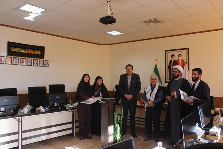 تقدیر از همکاران و عوامل اجرایی برگزاری آئین دانشجویان نوورود