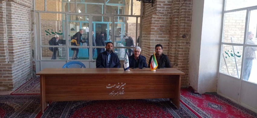 برپائی میز خدمت دانشگاه در مسجد جامع شهرستان