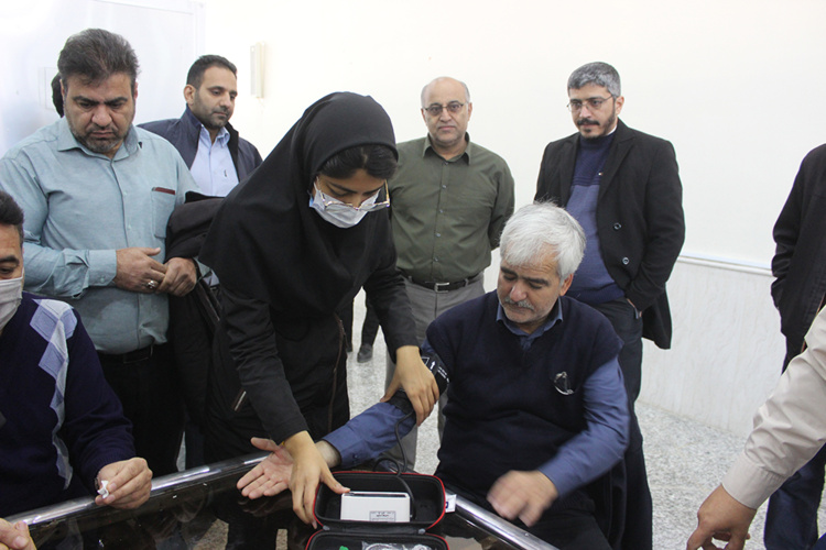 برپائی ایستگاه پایش سلامت در دانشگاه