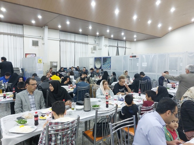 برگزاری سفره افطاری کریم اهل بیت با حضور نماینده منتخب شهرستان و خیرین نیک اندیش