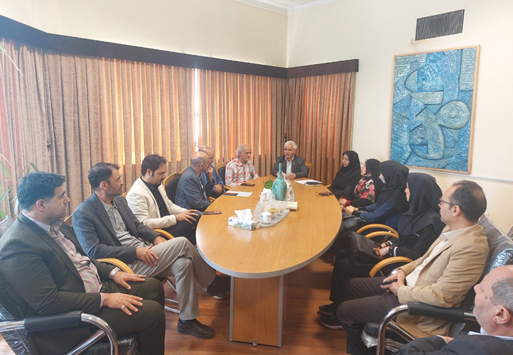 نشست ریاست دانشگاه با اعضاء هیئت علمی دانشکده هنر