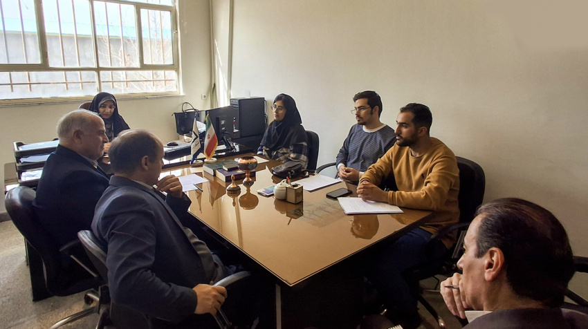 نشست اعضاء شورای صنفی دانشجویان با دکتر صادقی سمرجانی سرپرست دانشگاه