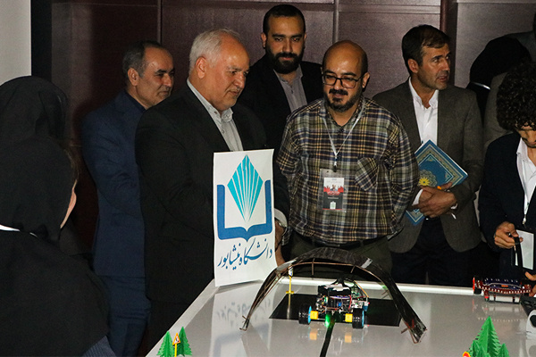 برگزاری دومین دوره مسابقات رباتیک دانشگاه نیشابور با رویکرد فناوری و کارآفرینی دانش‌بنیان