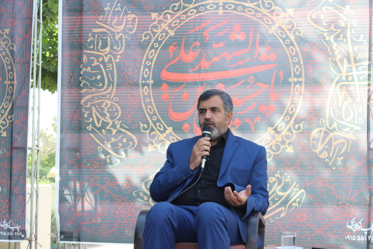 سومین نشست تخصصی جنگ روایت ها در دانشگاه نیشابور برگزار شد