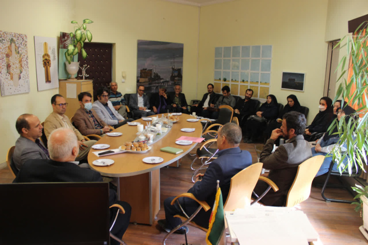 بازدید رئیس دانشگاه از دانشکده هنر و برگزاری نشست صمیمی هم اندیشی با اعضای محترم هیات علمی دانشکده