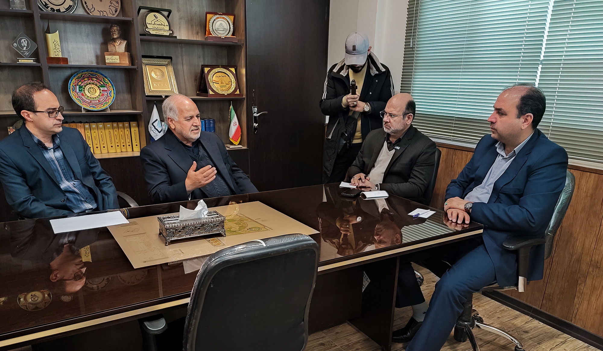 بازدید رئیس سازمان مدیریت و برنامه ریزی استان همراه با نماینده استاندار و فرماندار ویژه شهرستان از دانشگاه نیشابور