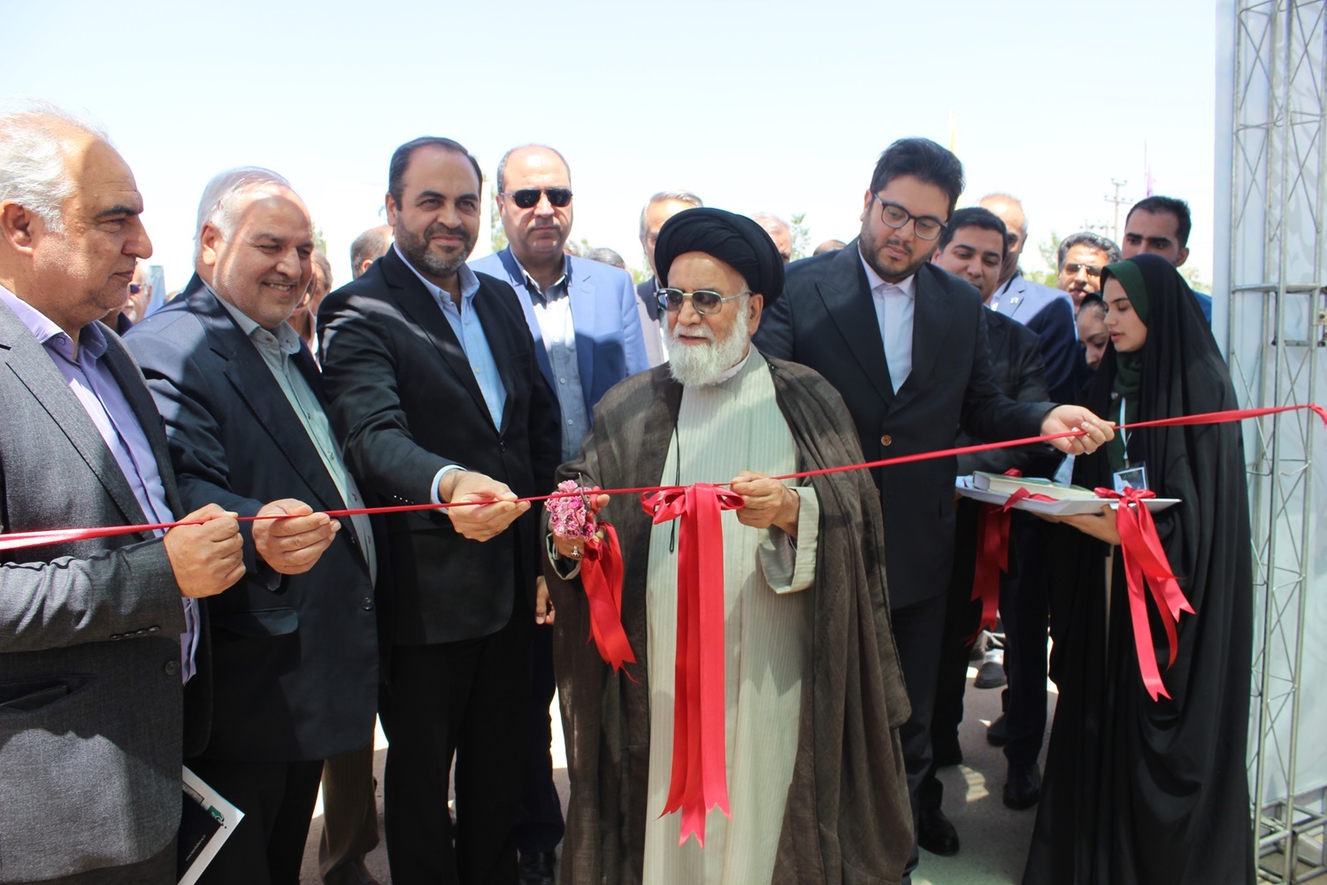هجدهمین جشنواره حرکت در دانشگاه نیشابور با حضور دکتر باقری مدیر کل پشتیبانی امور فرهنگی و اجتماعی وزارت علوم، تحقیقات و فناوری افتتاح شد